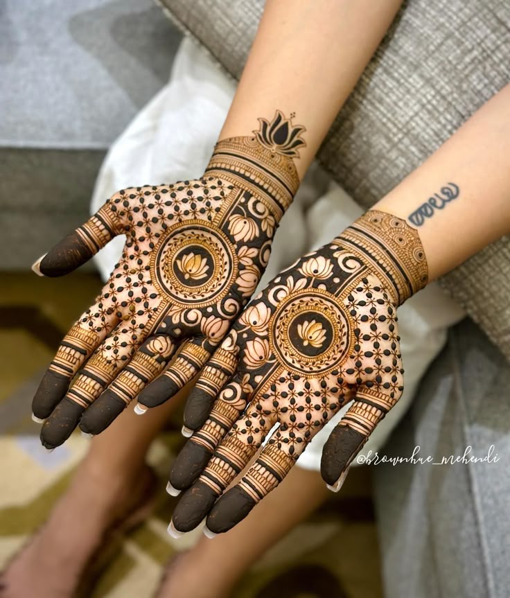Premium Teej Mehendi